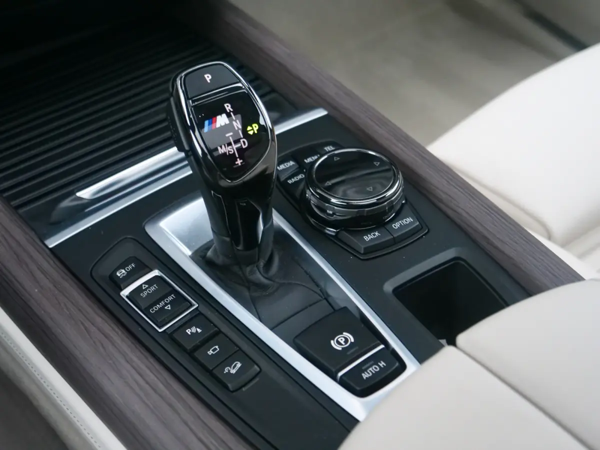 M50d | individual | bang&olufsen | panorama | soft-close | Uniek 41.000km!