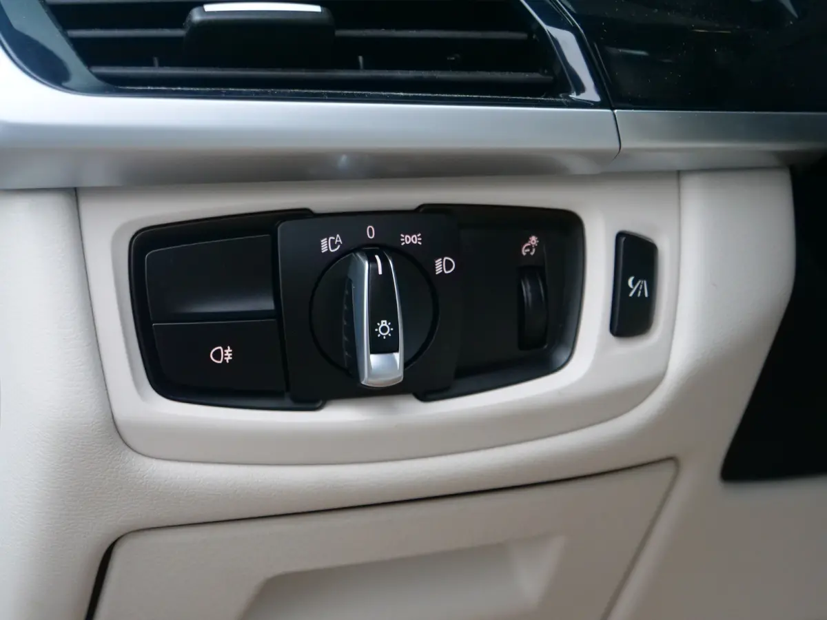 M50d | individual | bang&olufsen | panorama | soft-close | Uniek 41.000km!