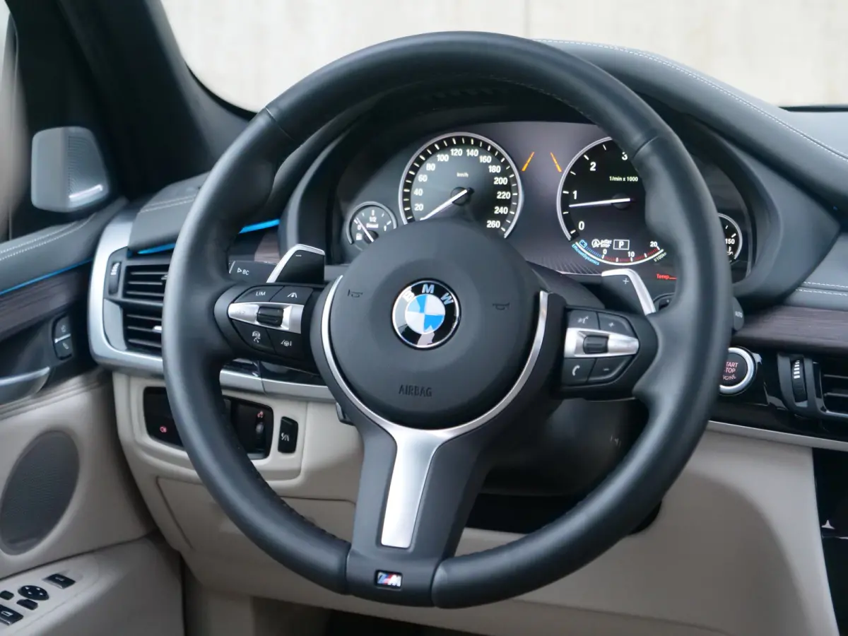 M50d | individual | bang&olufsen | panorama | soft-close | Uniek 41.000km!