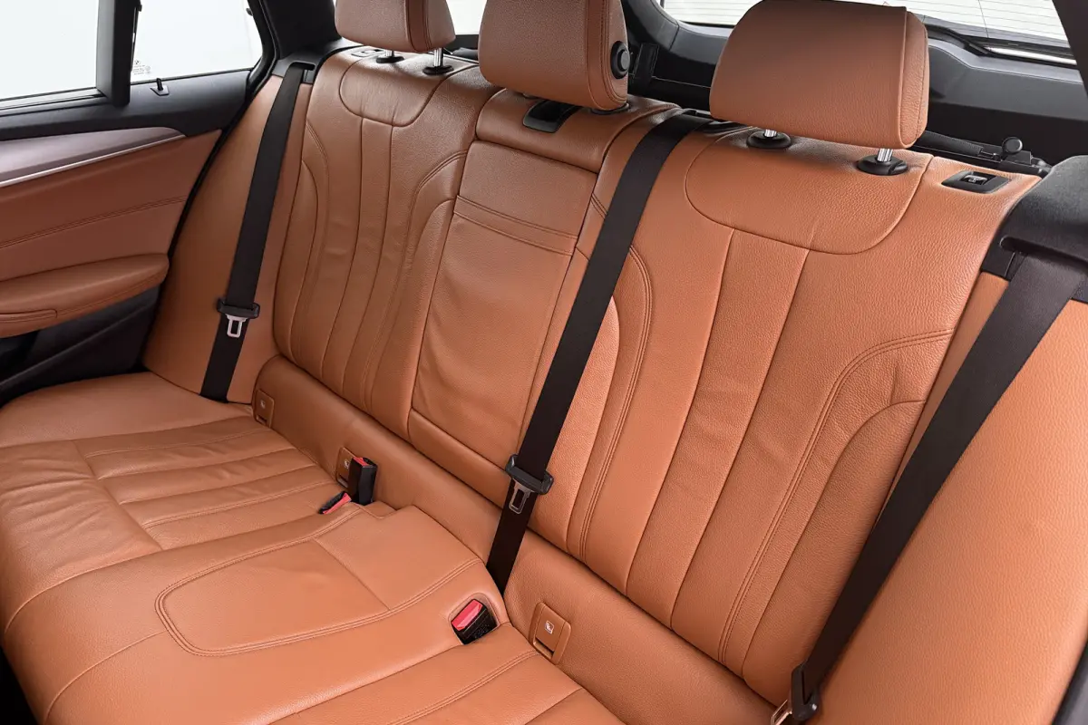 520i 184 PK Executive Trekhaak Leder Cruise