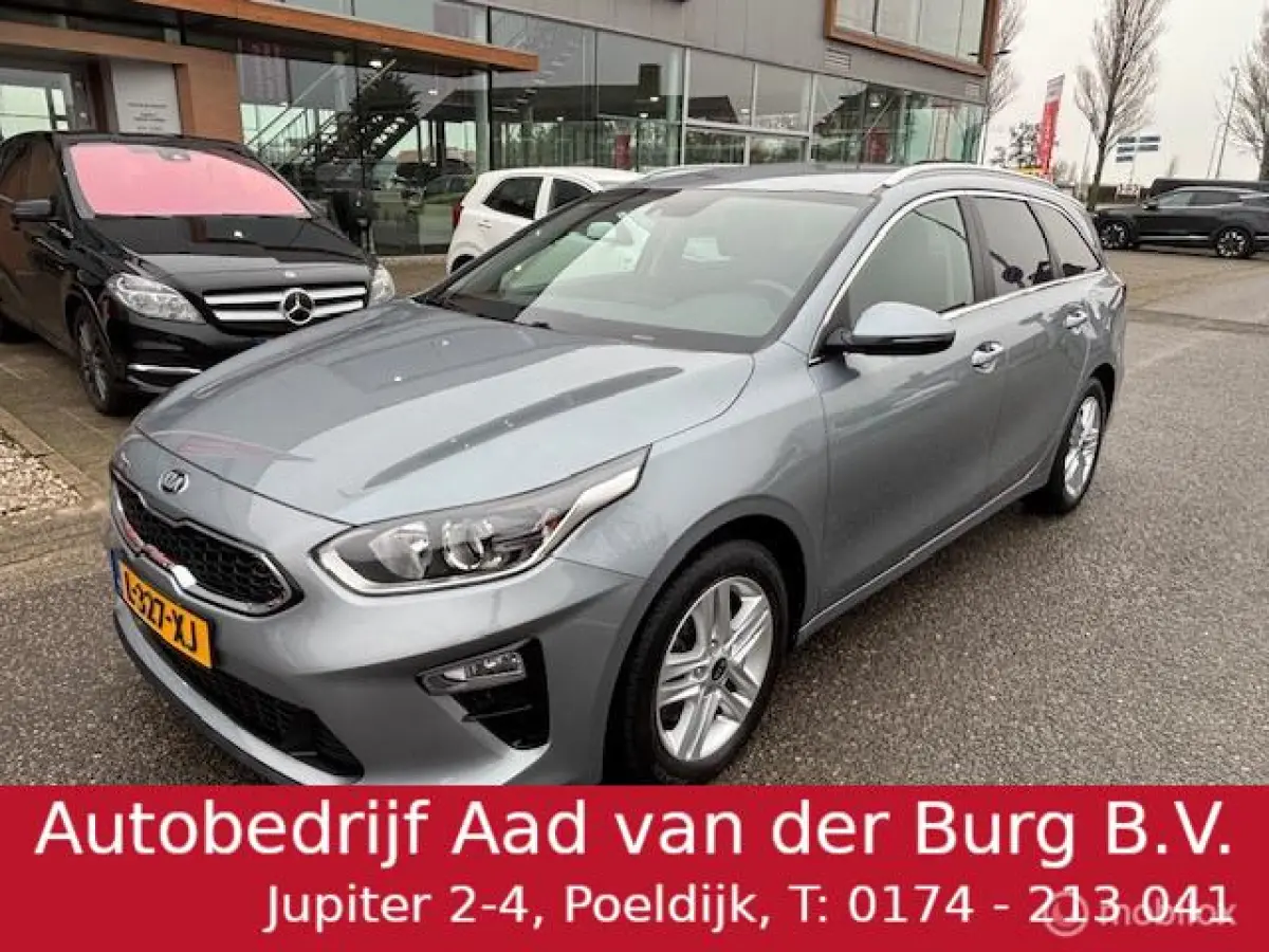 1.0 T-GDi DynamicLine Ruime stationwagon Navigatie , Camera , Climate & Cruise controle , Voorstoellen in hoogte verstelbaar , tot 7 jaar garantie