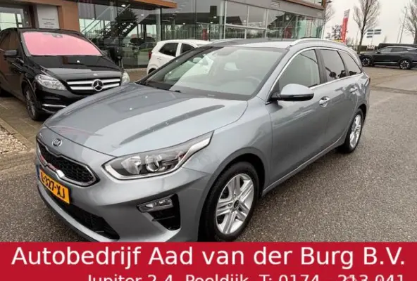 1.0 T-GDi DynamicLine Ruime stationwagon Navigatie , Camera , Climate & Cruise controle , Voorstoellen in hoogte verstelbaar , tot 7 jaar garantie