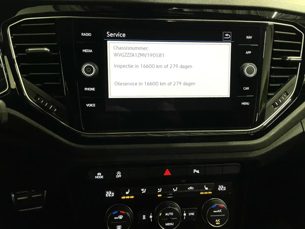 1.5 TSI Sport Black Style/ Cam/ Standkachel/ CarPlay/ 18''LMV