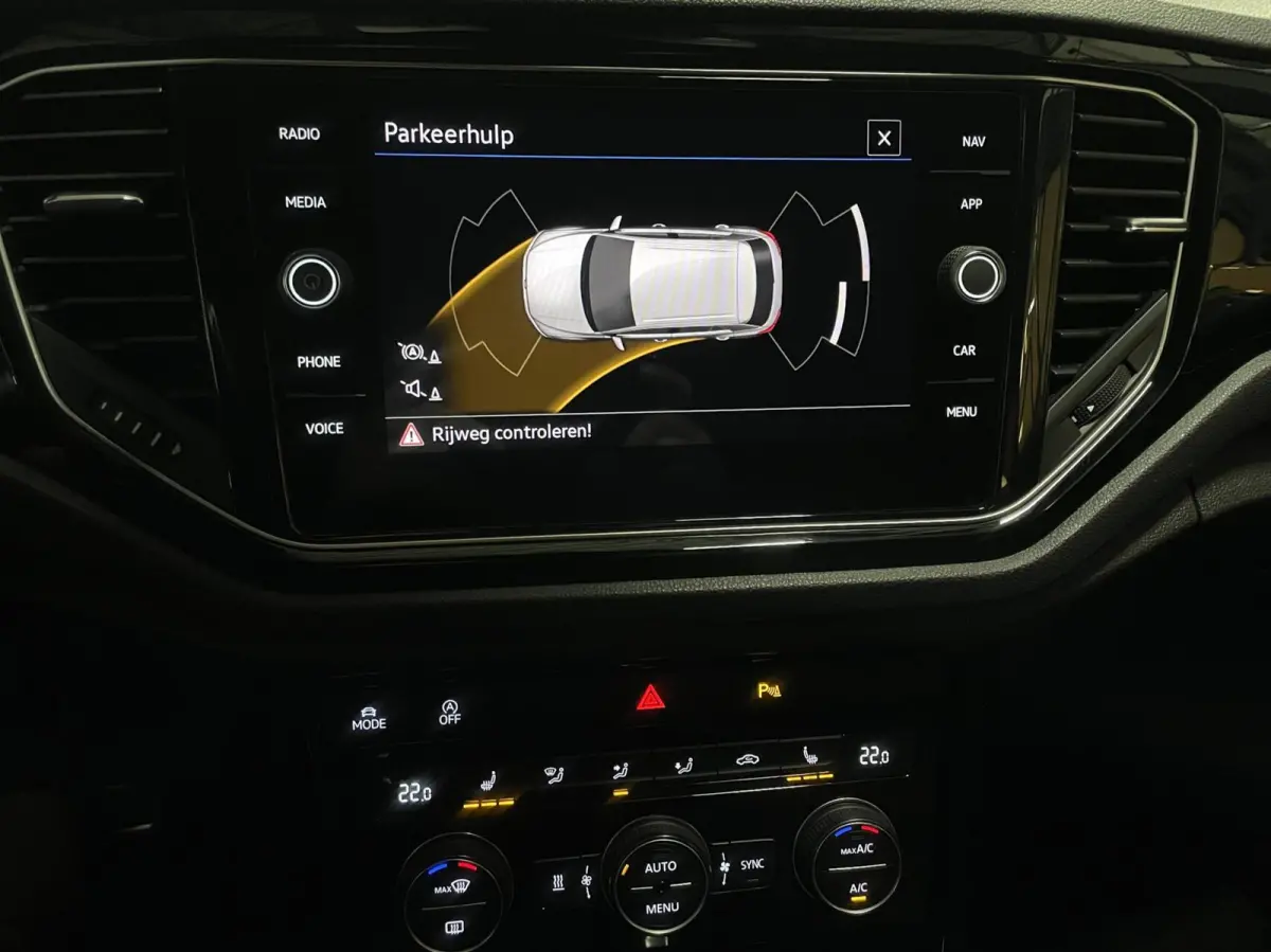 1.5 TSI Sport Black Style/ Cam/ Standkachel/ CarPlay/ 18''LMV
