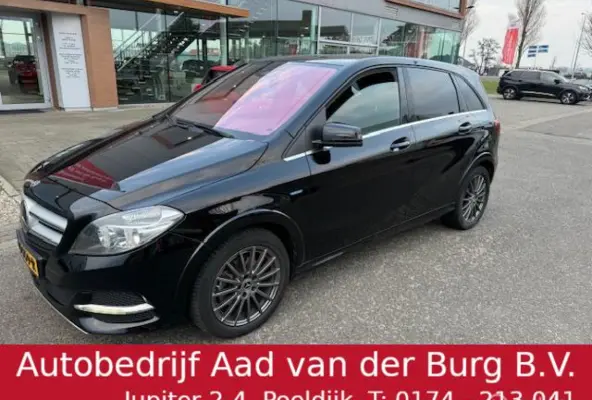 250 e Business Solution Automaat , Hoge instap , Navigatie , Camera achter , Parkeerhulp Voor & Achter , Hoge instap ,