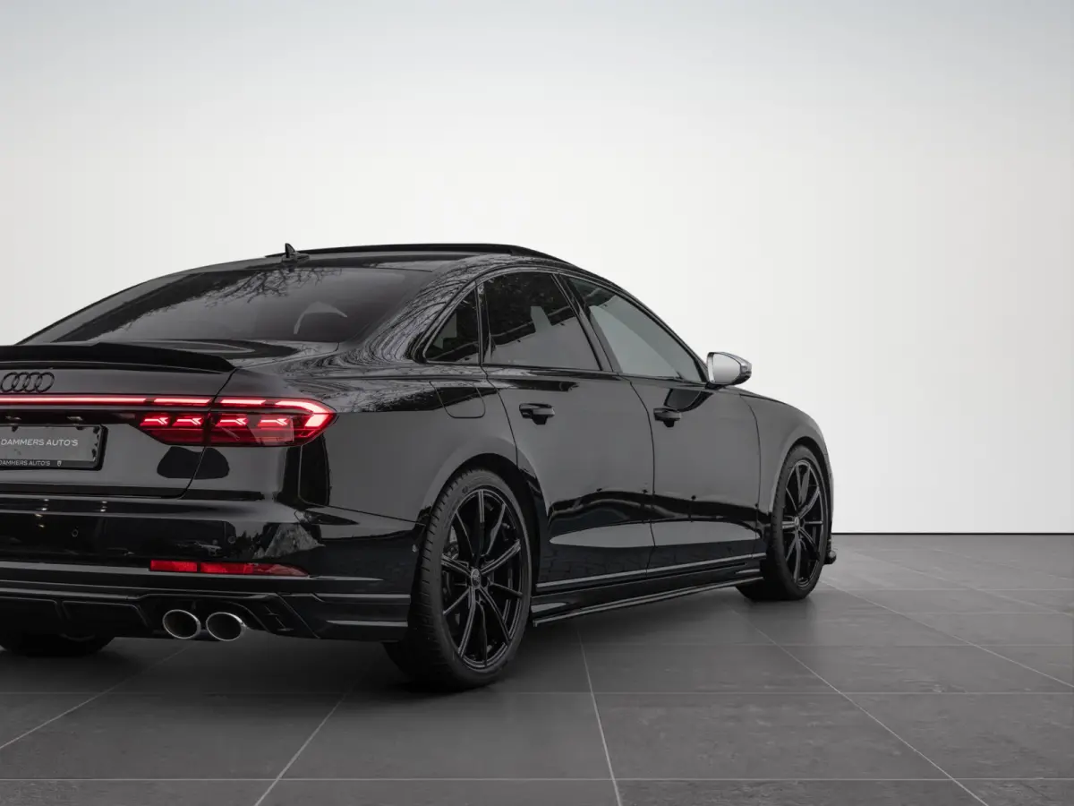 4.0 TFSI 571pk Quattro Keramisch B&O Advanced Nachtzicht RSE Carbon 4-Wielsturing