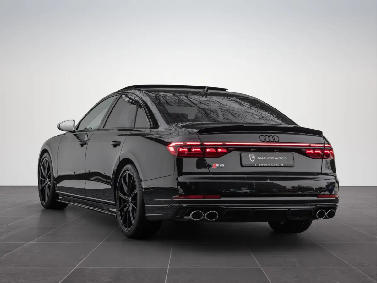 4.0 TFSI 571pk Quattro Keramisch B&O Advanced Nachtzicht RSE Carbon 4-Wielsturing