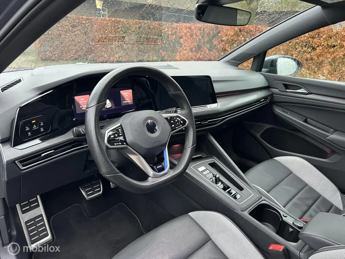 1.4 eHybrid GTE / Leer / ACC / 18" / Memory