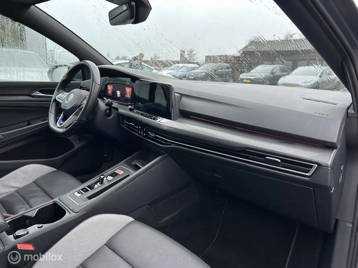 1.4 eHybrid GTE / Leer / ACC / 18" / Memory