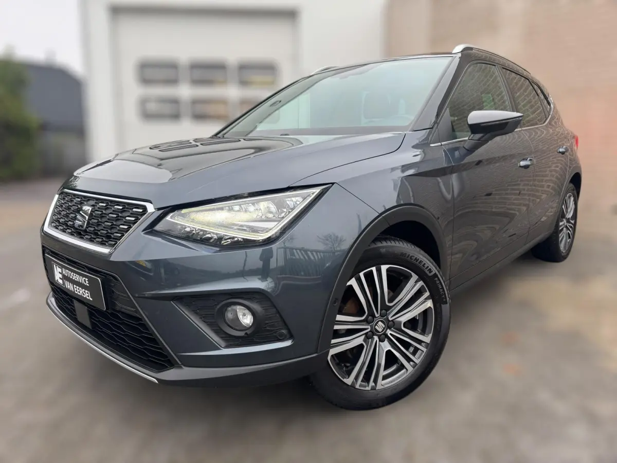 1.0 TSI Xcellence Business Intense TREKHAAK / VIRT. COCKP / CAMERA / CARPLAY / ECC / STOELV / KEYLESS / LED / WARN SPOT