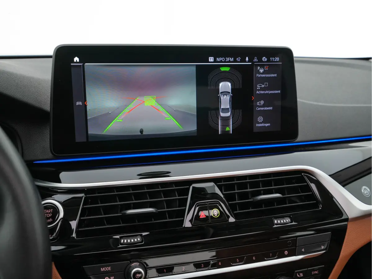 Alpina ALPINA D5 S "Limousine nr.121" ALLRAD Aut. *PANO | LEATHER | HARMAN/KARDON | FULL-LED | ADAPTIVE-CRUISE | MEMORY-PACK | DIGI-COCKPIT | CAMERA | NAVI-FULLMAP | HEATED-COMFORTSEATS | AM