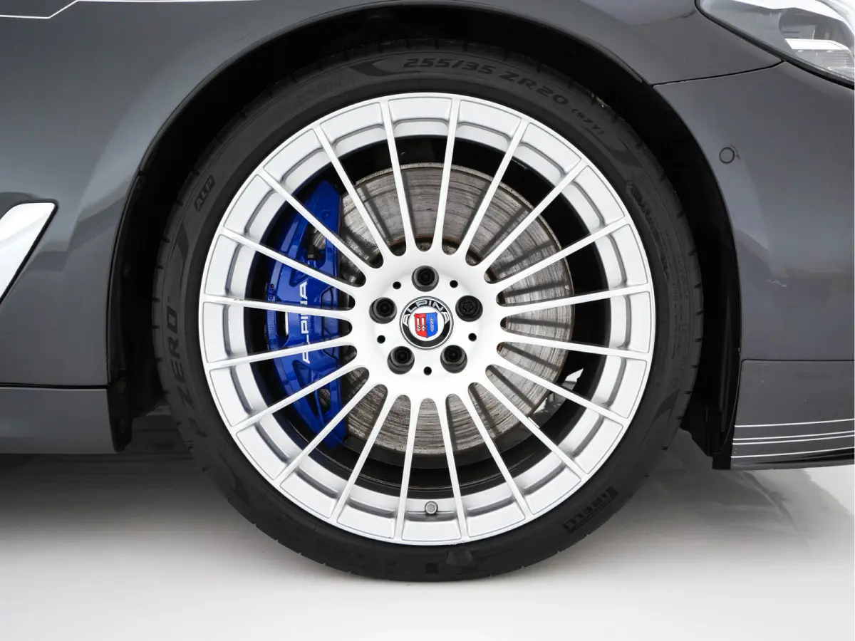 Alpina ALPINA D5 S "Limousine nr.121" ALLRAD Aut. *PANO | LEATHER | HARMAN/KARDON | FULL-LED | ADAPTIVE-CRUISE | MEMORY-PACK | DIGI-COCKPIT | CAMERA | NAVI-FULLMAP | HEATED-COMFORTSEATS | AM
