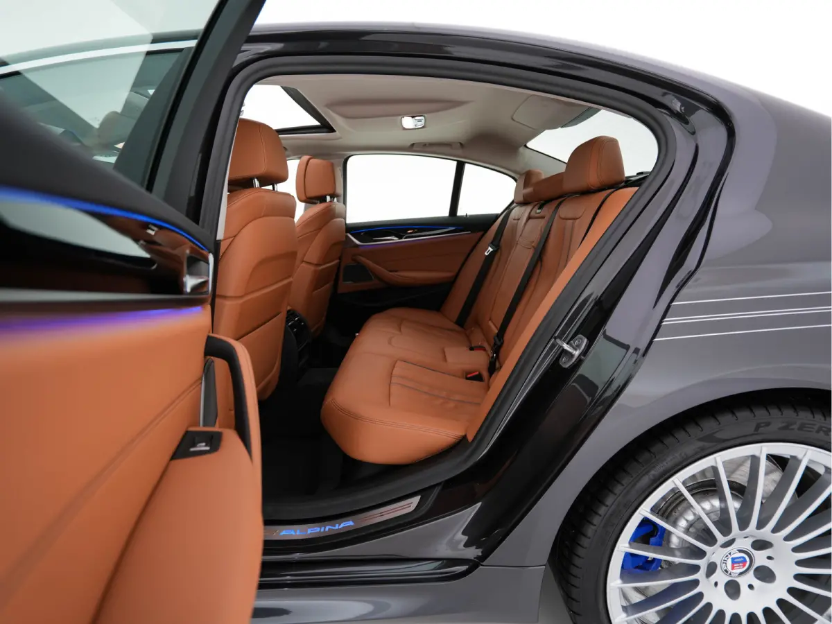 Alpina ALPINA D5 S "Limousine nr.121" ALLRAD Aut. *PANO | LEATHER | HARMAN/KARDON | FULL-LED | ADAPTIVE-CRUISE | MEMORY-PACK | DIGI-COCKPIT | CAMERA | NAVI-FULLMAP | HEATED-COMFORTSEATS | AM