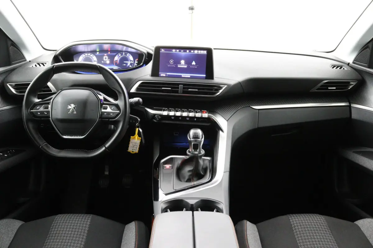 1.2 *130PK*CARPLAY*ECC*CRUISE*NAVI*CAMERA*