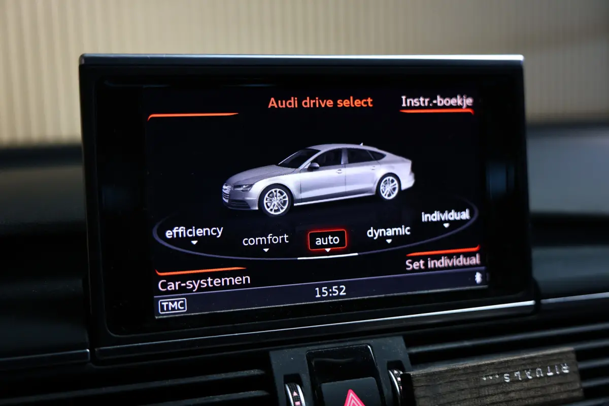 1.8 TFSI S-Line AVM CARPLAY CAMERA NAV LEER STOELVW "17