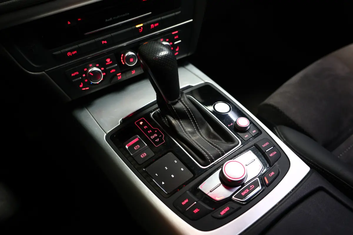 1.8 TFSI S-Line AVM CARPLAY CAMERA NAV LEER STOELVW "17
