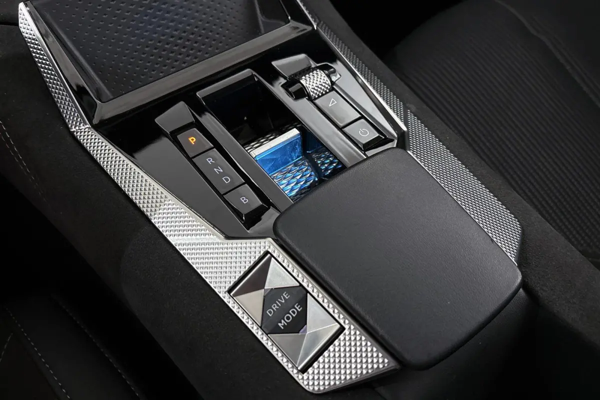 E-Tense Performance Line SOH 98% Apple CarPlay Achteruitrijcamera PHEV
