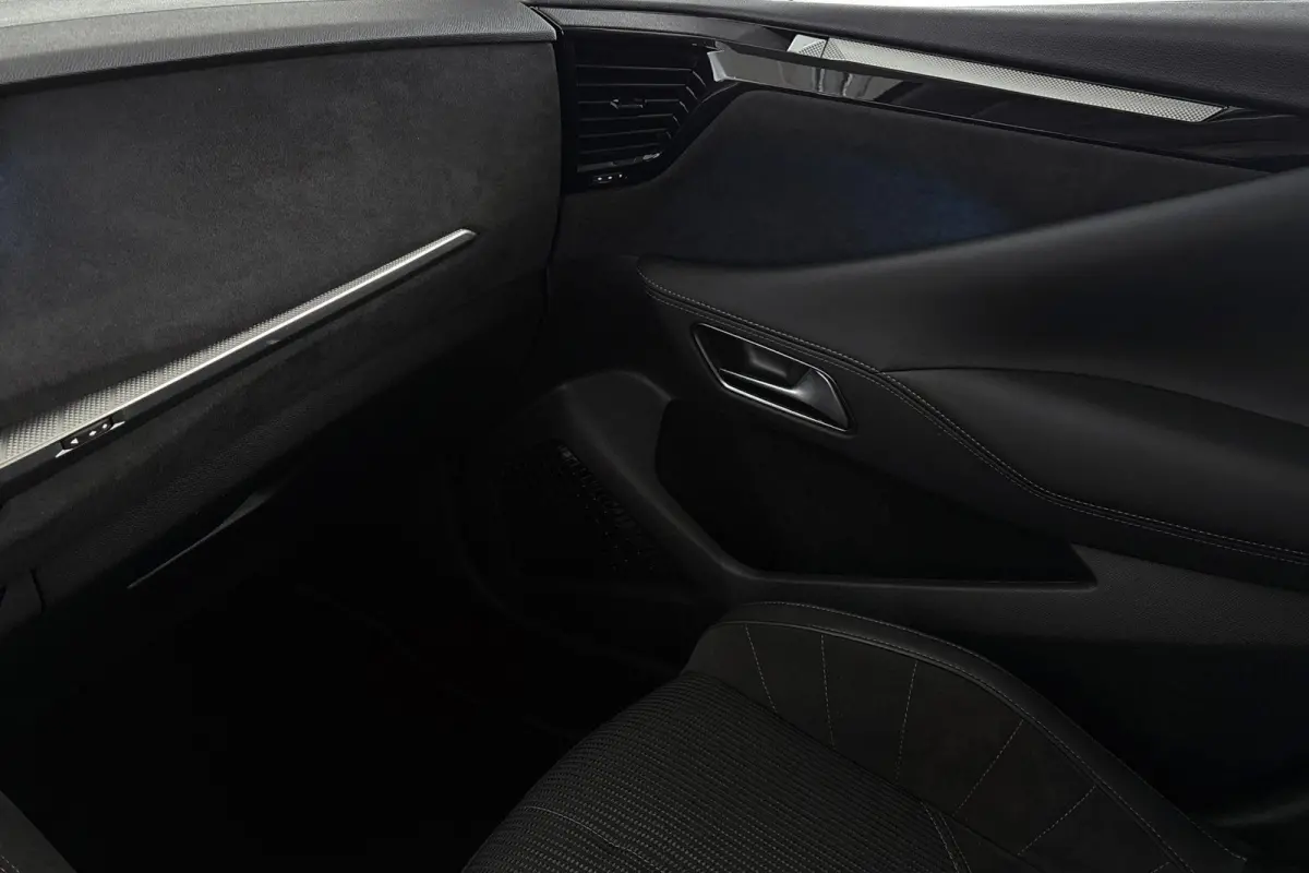 E-Tense Performance Line SOH 98% Apple CarPlay Achteruitrijcamera PHEV
