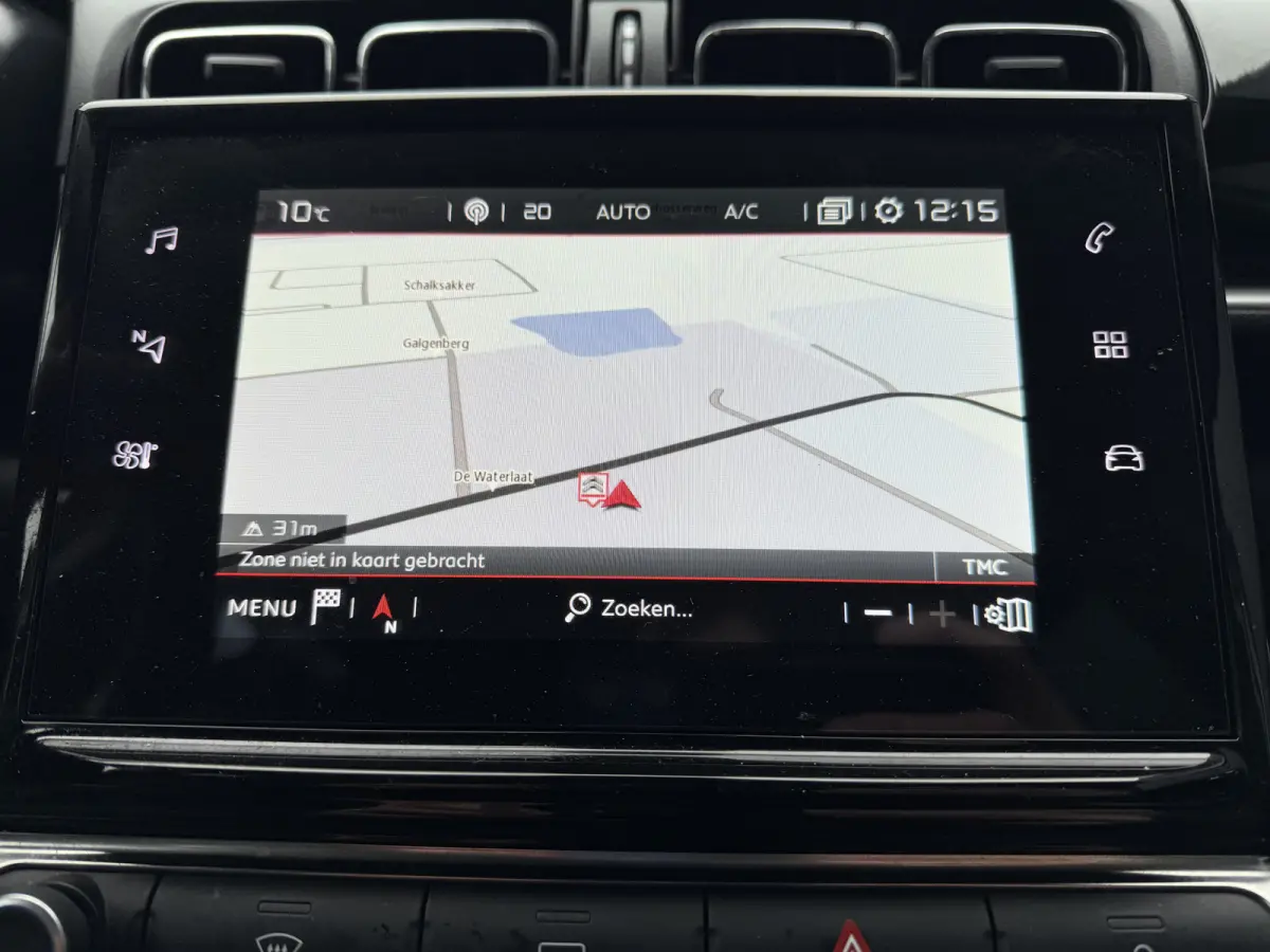 110pk Shine (Keyless Entry - Camera - Navigatie - Automatische Airco - LED - Apple Carplay)
