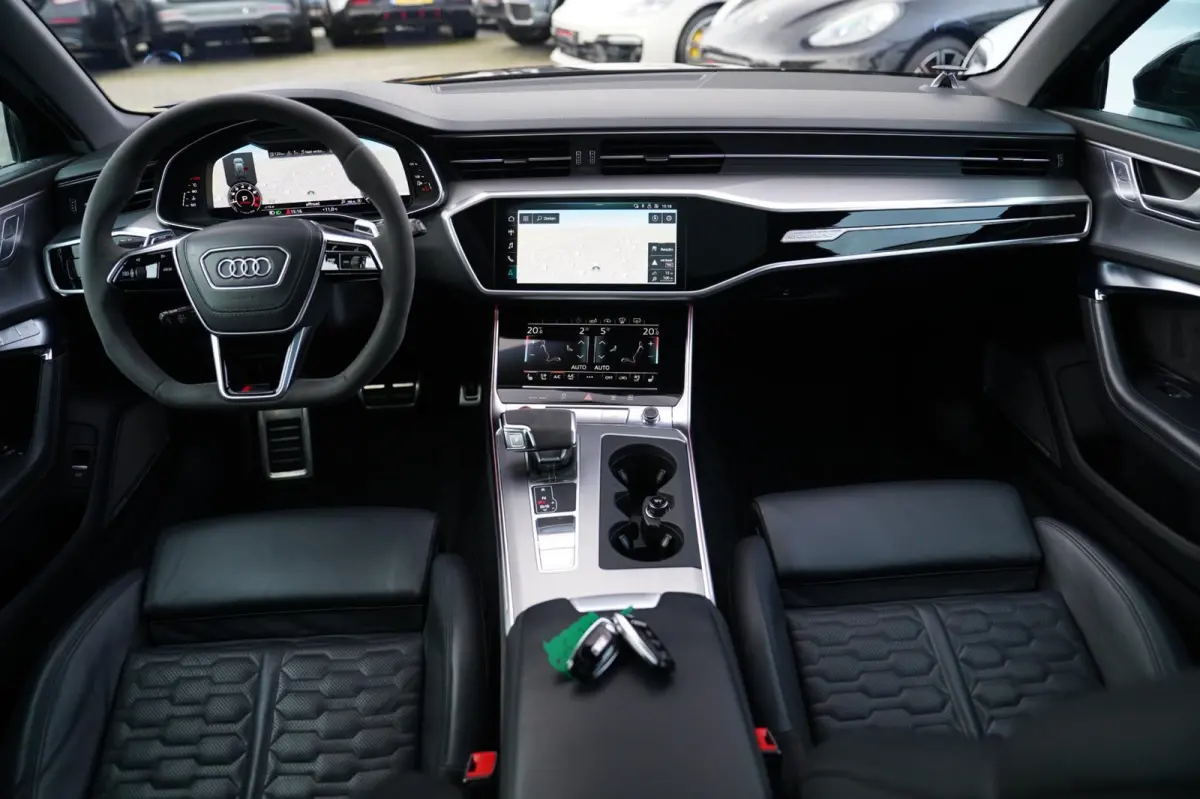 RS6 TFSI Quattro | B&O Advanced | Dynamic PLUS pakket | Keramisch | 360cam | HuD | Competition Velgen | Nightvision