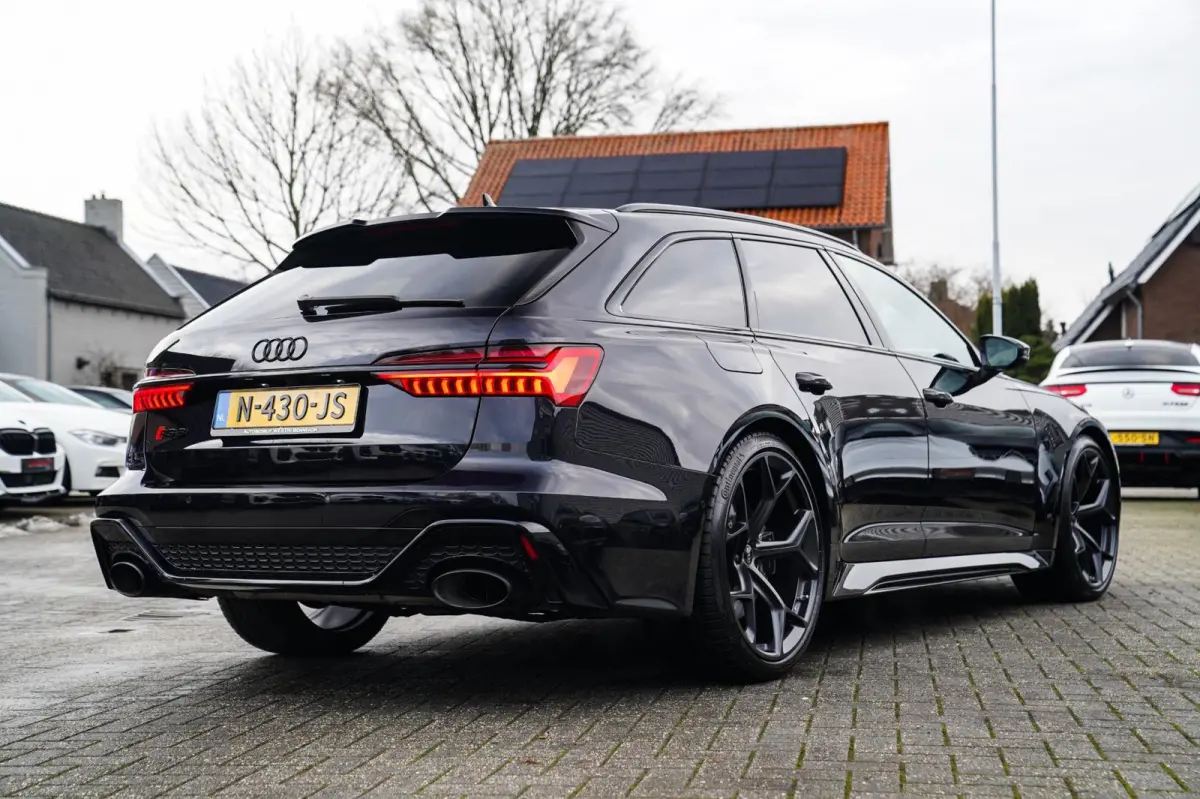 RS6 TFSI Quattro | B&O Advanced | Dynamic PLUS pakket | Keramisch | 360cam | HuD | Competition Velgen | Nightvision