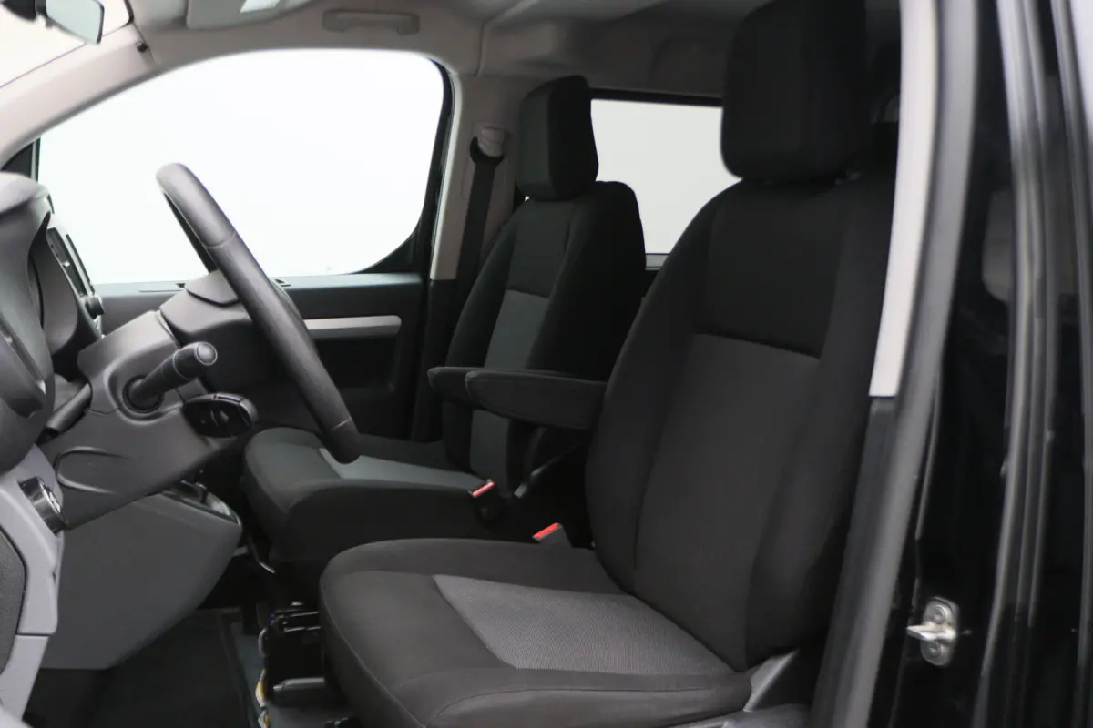 2.0 BlueHDI 150 L3 Asphalt DC 4x4 Dangel 5-Zits, Climate, Cruise, Apple Carplay, Lane Assist, Trekhaak, PDC, 17''
