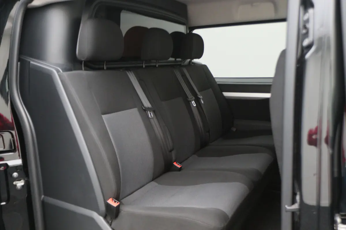 2.0 BlueHDI 150 L3 Asphalt DC 4x4 Dangel 5-Zits, Climate, Cruise, Apple Carplay, Lane Assist, Trekhaak, PDC, 17''