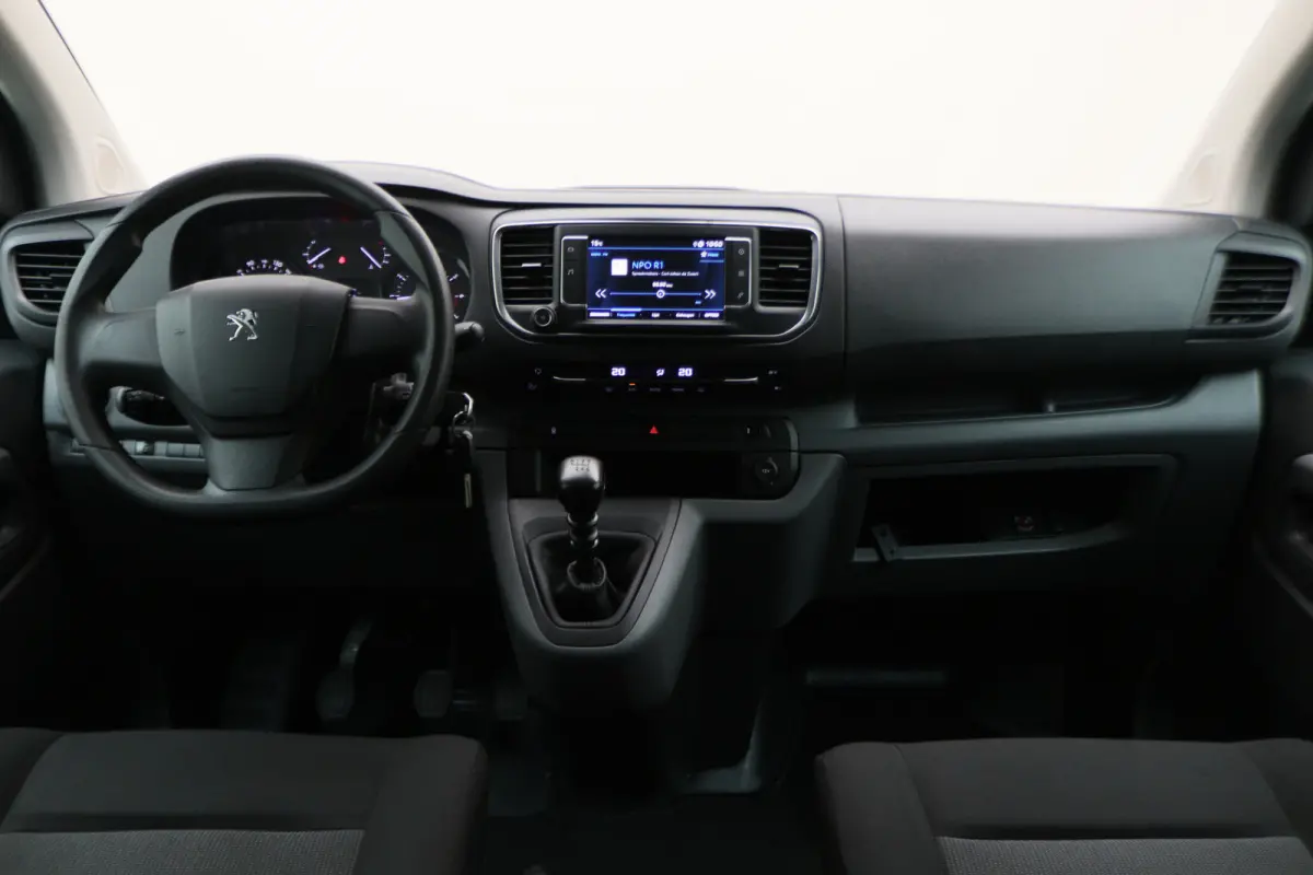 2.0 BlueHDI 150 L3 Asphalt DC 4x4 Dangel 5-Zits, Climate, Cruise, Apple Carplay, Lane Assist, Trekhaak, PDC, 17''