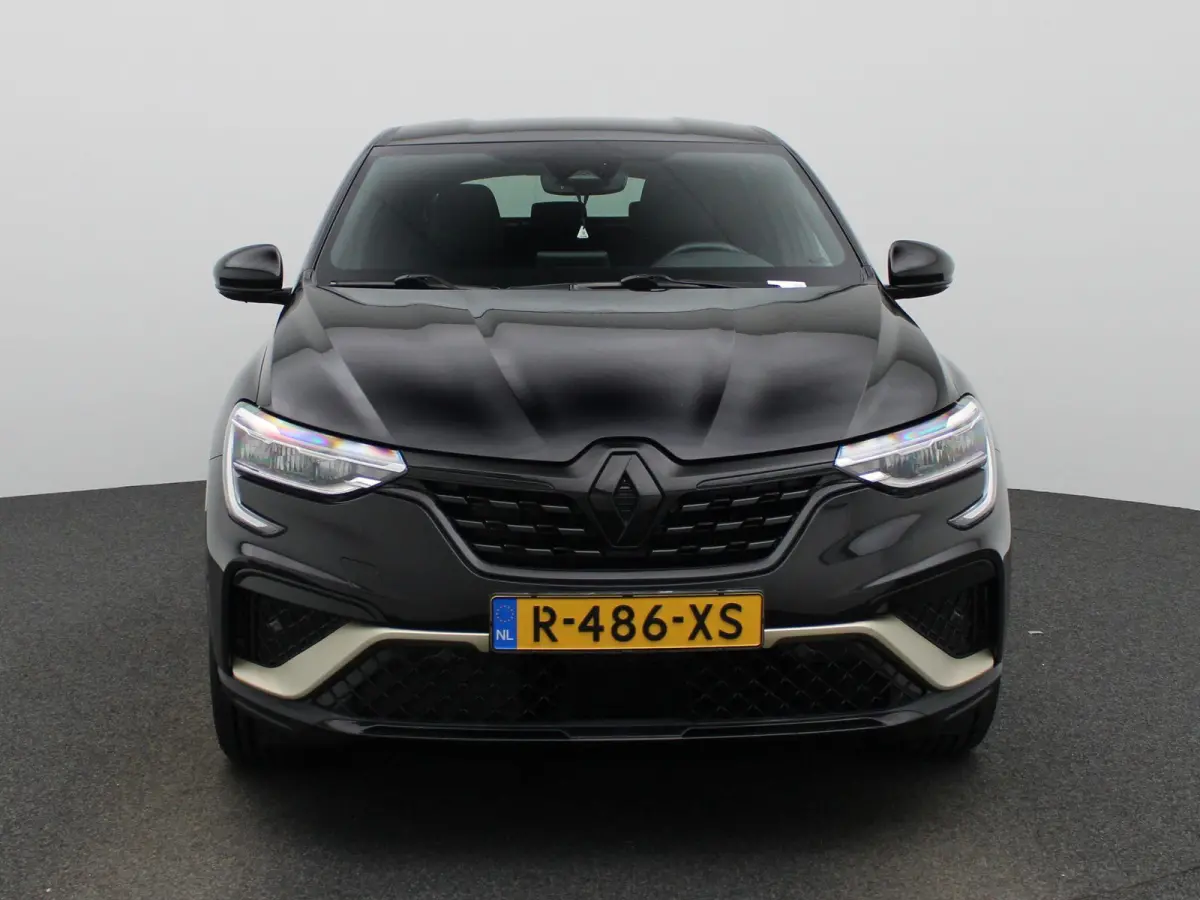 E-TECH Hybrid 145 E-Tech Engineered | Automaat | Apple Carplay/Android Auto | Cruise Control | Climate Control | Lederen Bekleding | Stoelverwarming | Achteruitrijcamera | Parkeersensoren | 