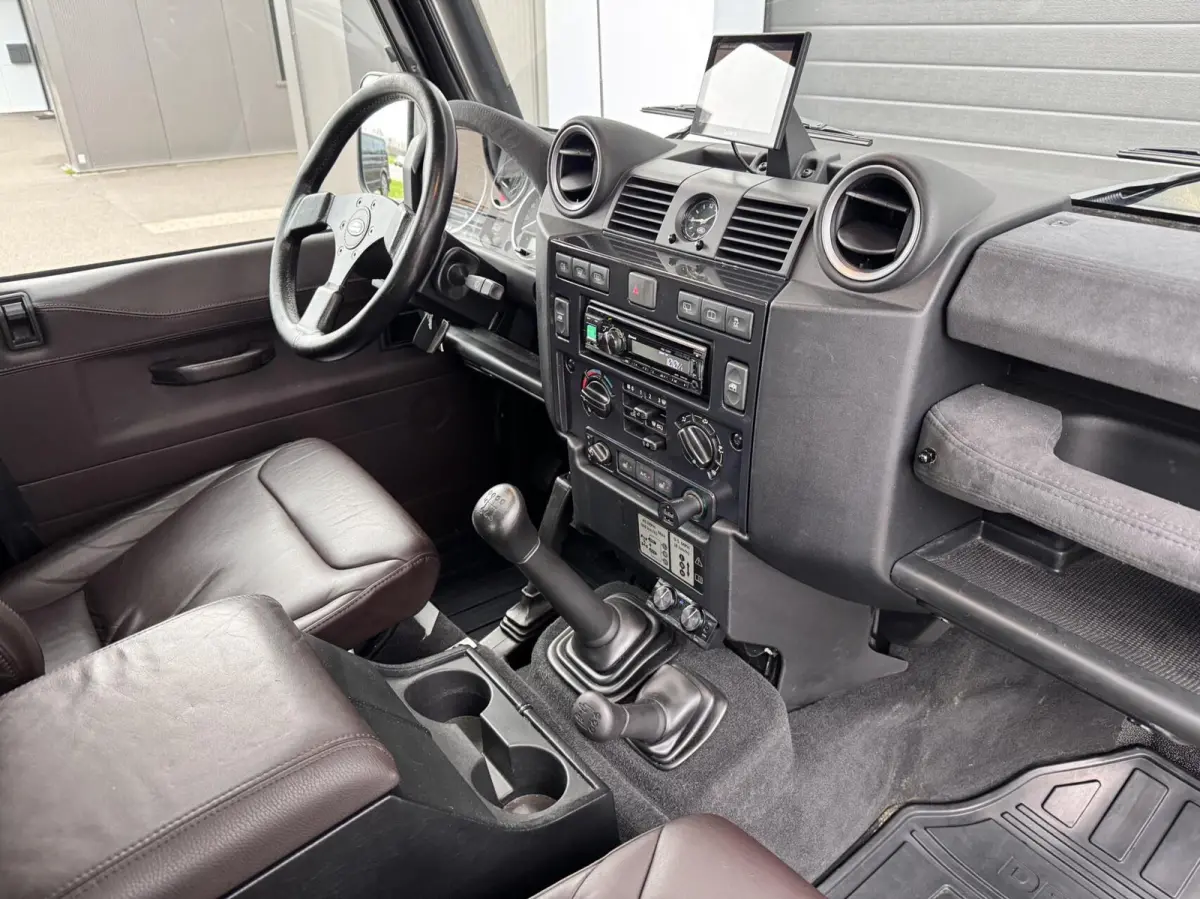 2.2 D SW 110" Adventure Limited Edition