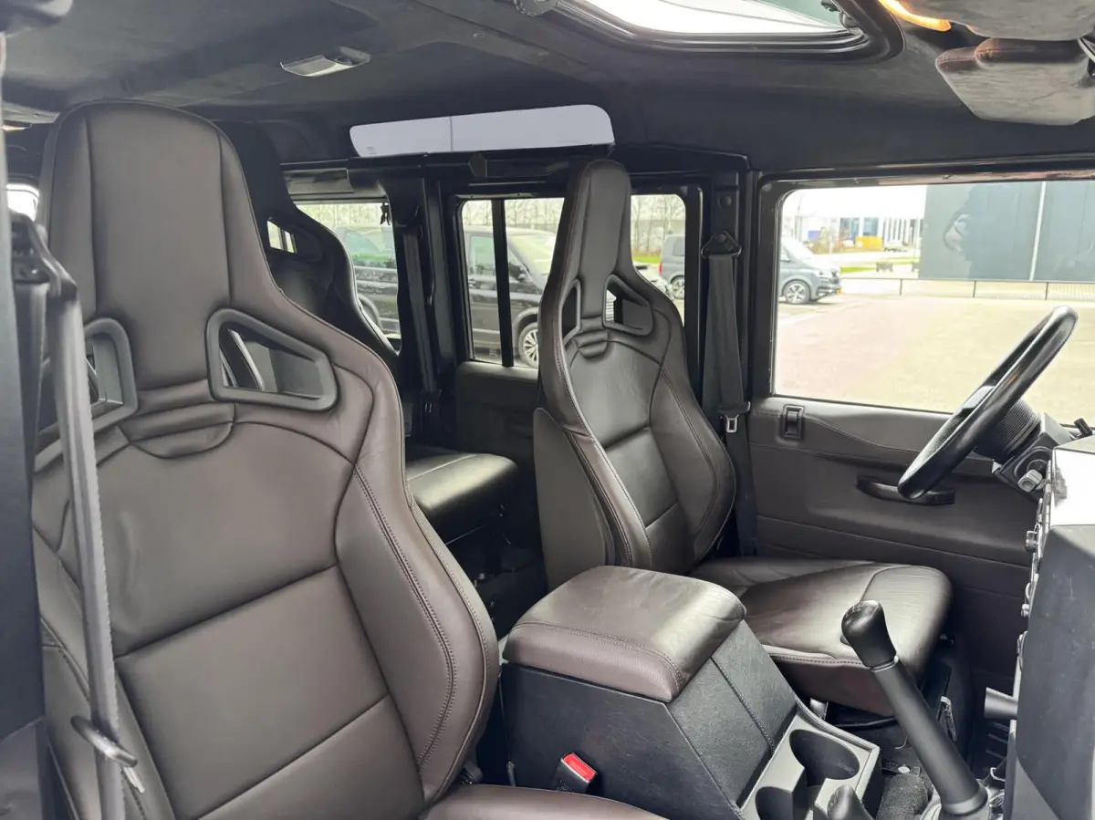 2.2 D SW 110" Adventure Limited Edition