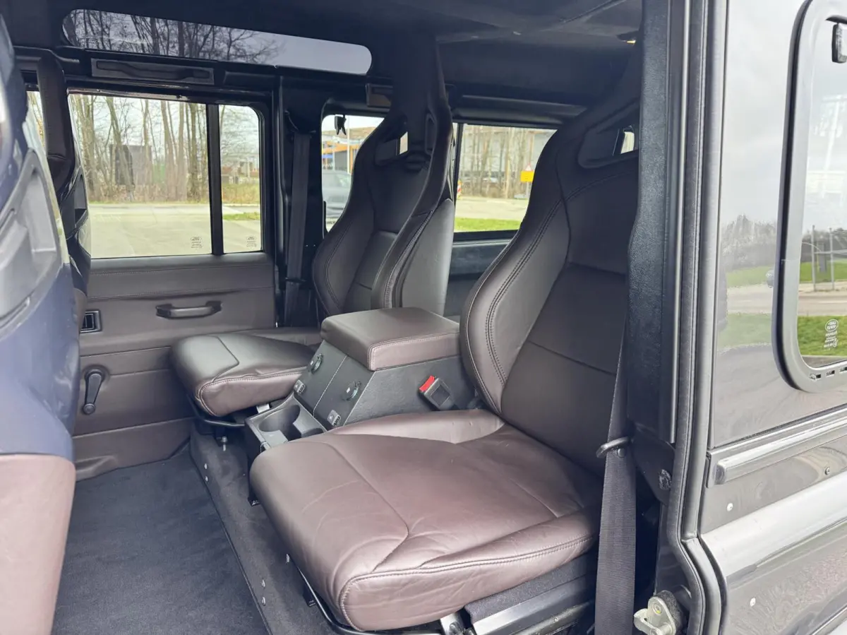 2.2 D SW 110" Adventure Limited Edition