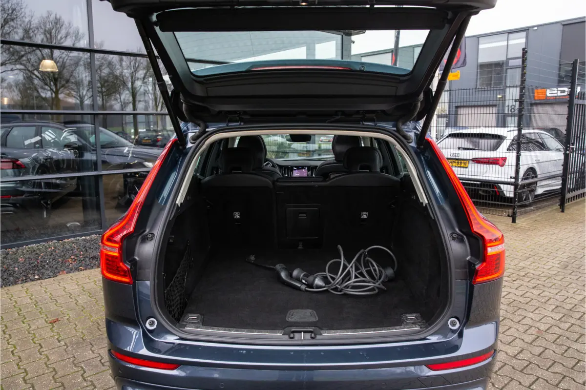2.0 T6 Plug-in hybrid AWD Plus Dark Long Range , Panoramadak, Memory, Leer