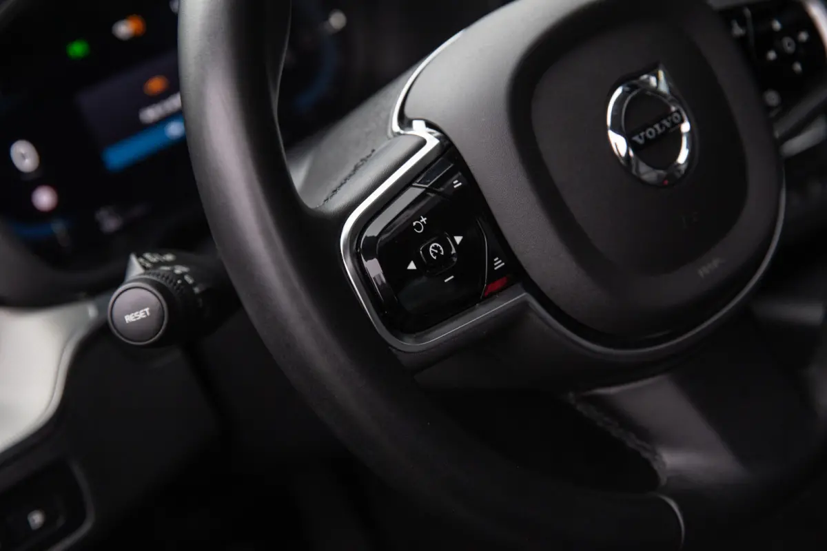 2.0 T6 Plug-in hybrid AWD Plus Dark Long Range , Panoramadak, Memory, Leer