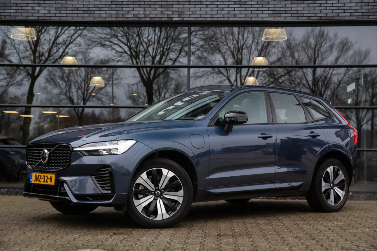 2.0 T6 Plug-in hybrid AWD Plus Dark Long Range , Panoramadak, Memory, Leer