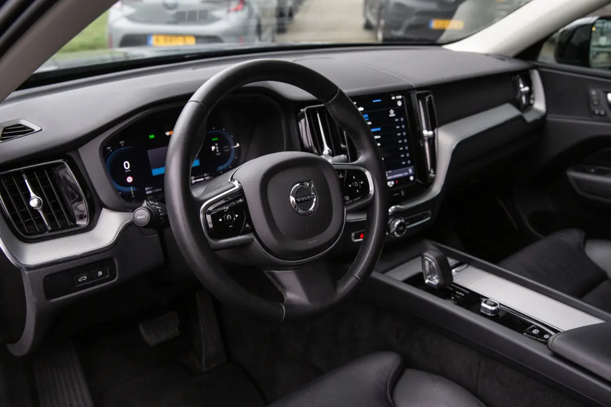 2.0 T6 Plug-in hybrid AWD Plus Dark Long Range , Panoramadak, Memory, Leer
