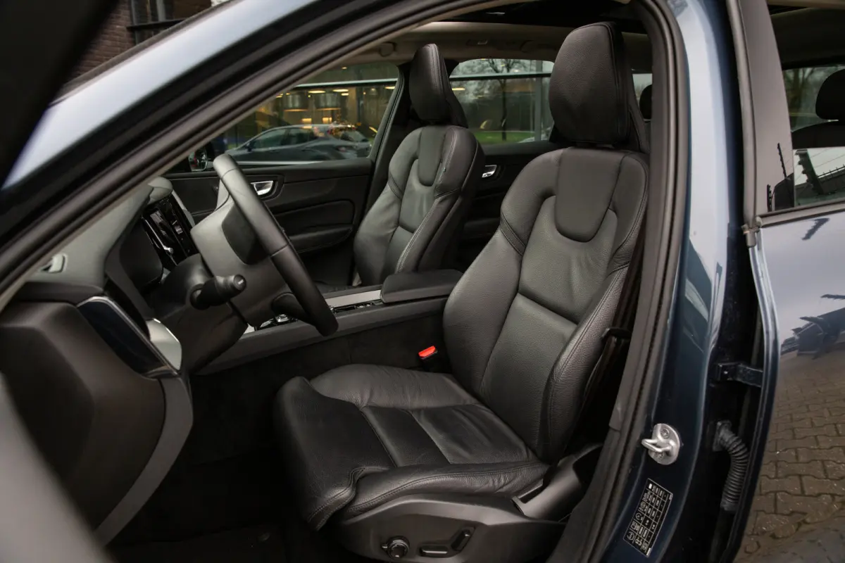 2.0 T6 Plug-in hybrid AWD Plus Dark Long Range , Panoramadak, Memory, Leer