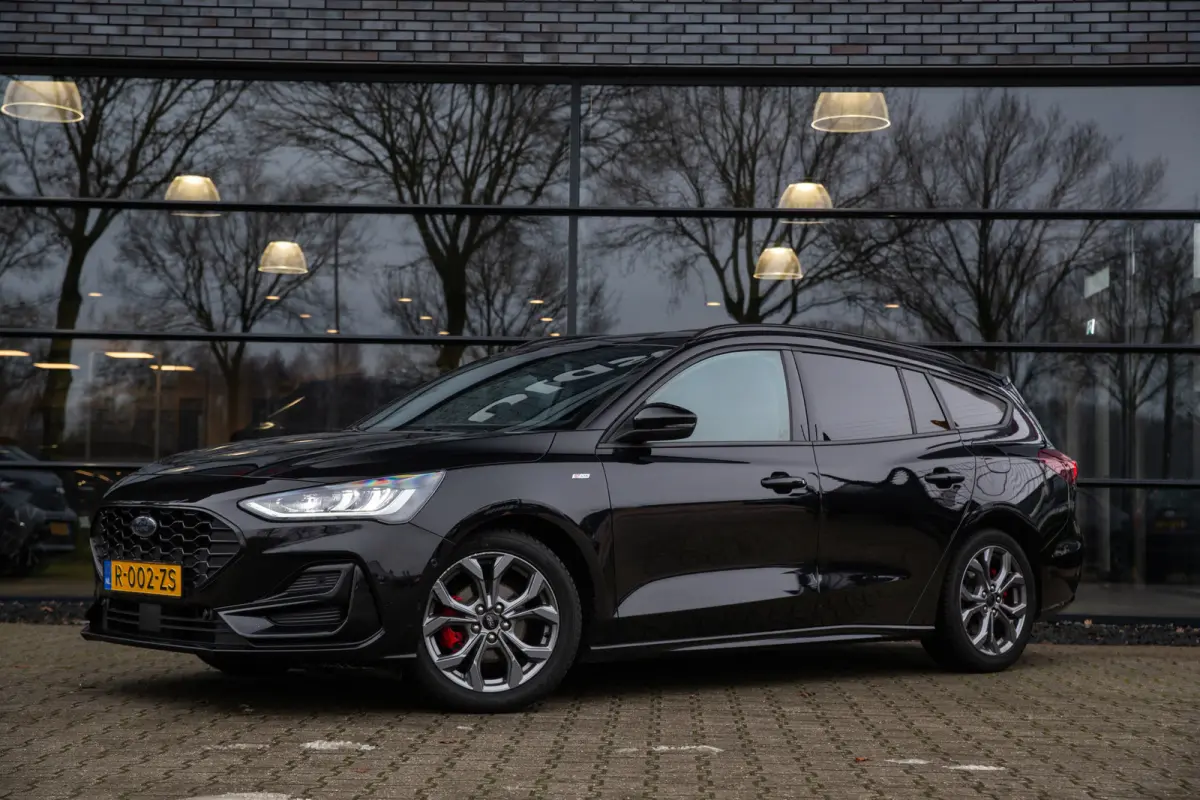 1.0 EcoBoost Hybrid ST Line , Facelift!, Keyless entry, Winterpack, Camera, 125PK, NL-Auto