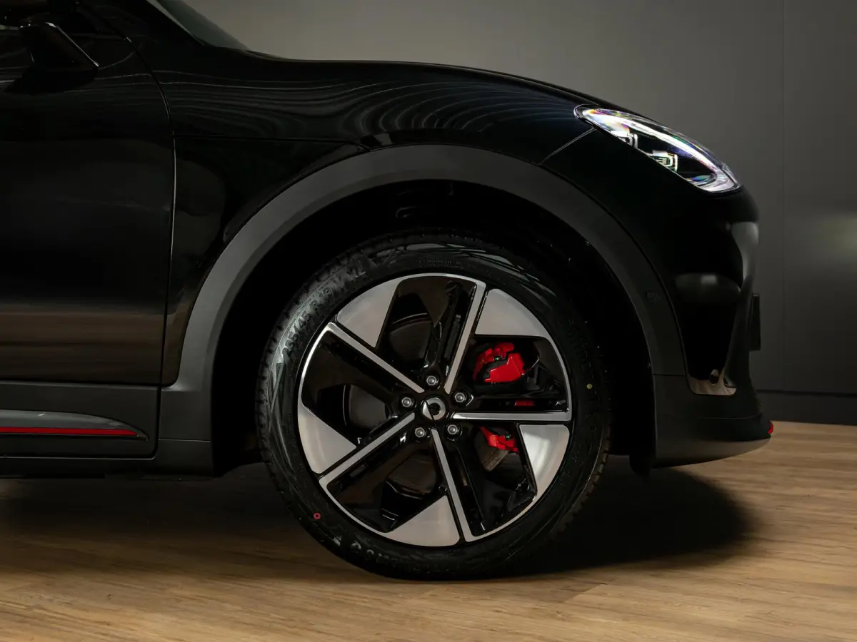 BRABUS 66 kWh