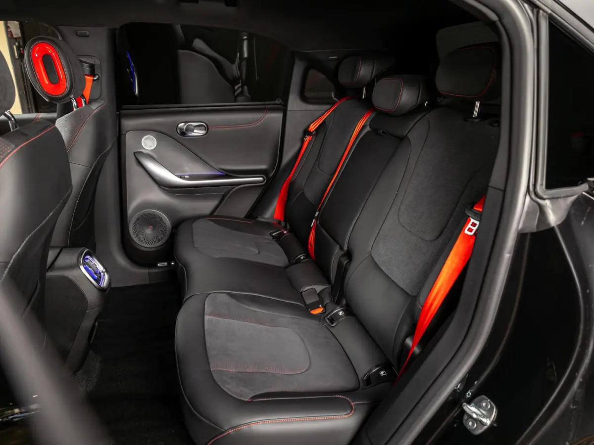 BRABUS 66 kWh