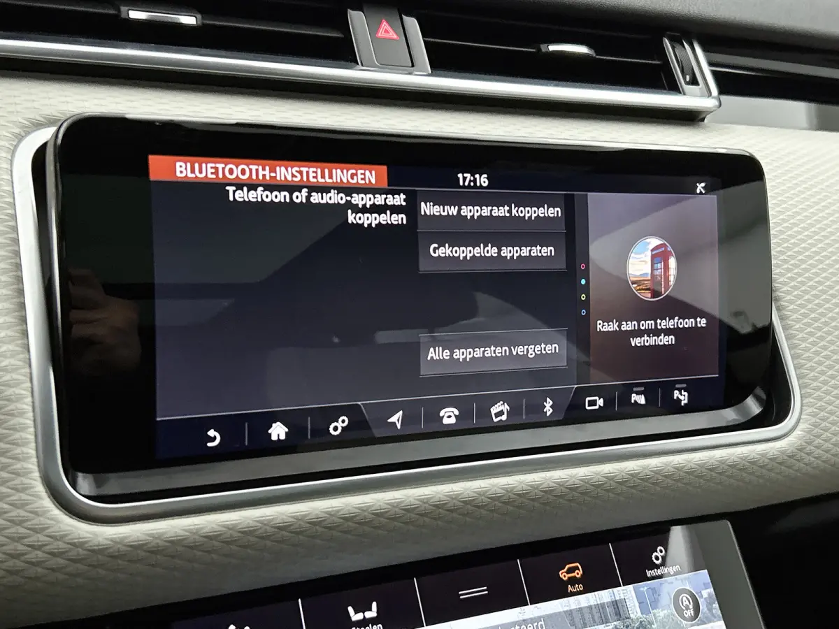 3.0 V6 AWD R-Dynamic HSE (Dealer OnderH, Panorama, Trekhaak, Carplay, Etc)