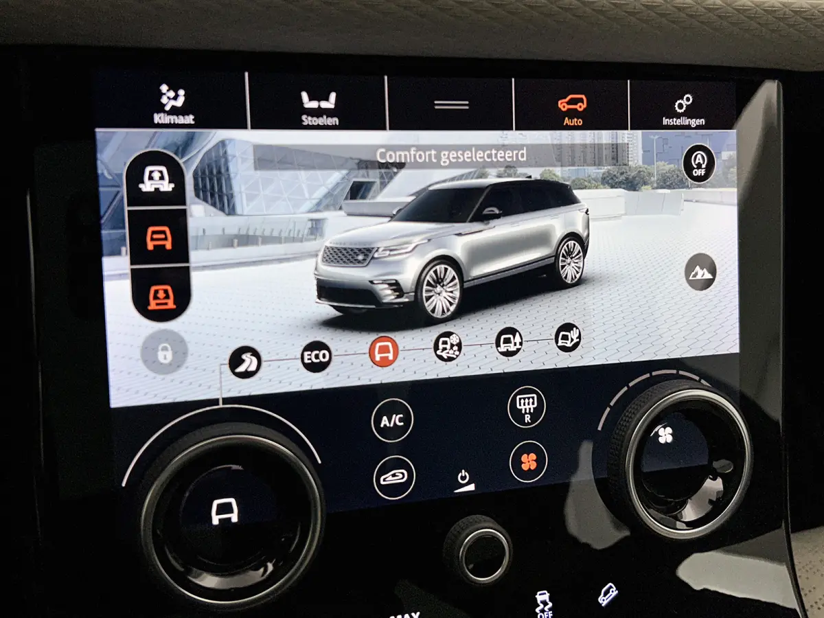 3.0 V6 AWD R-Dynamic HSE (Dealer OnderH, Panorama, Trekhaak, Carplay, Etc)