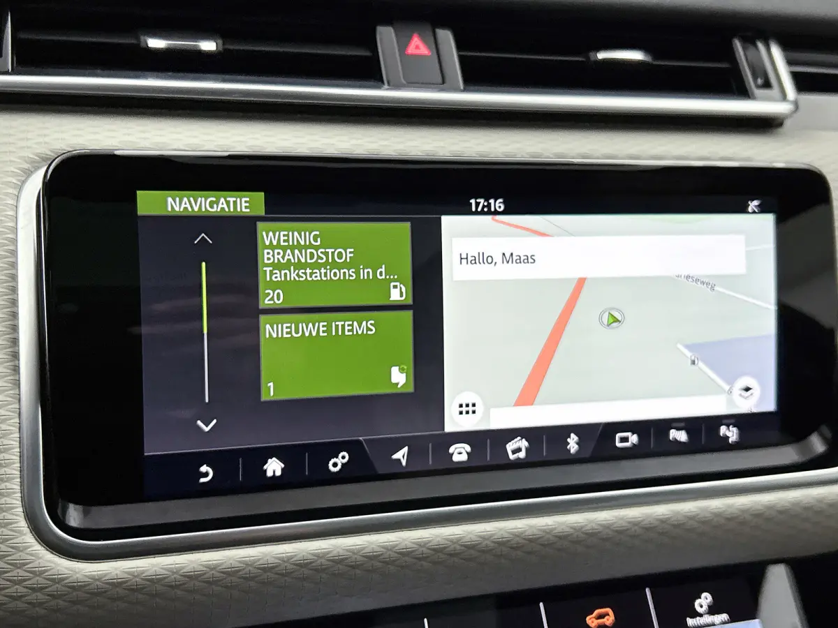 3.0 V6 AWD R-Dynamic HSE (Dealer OnderH, Panorama, Trekhaak, Carplay, Etc)