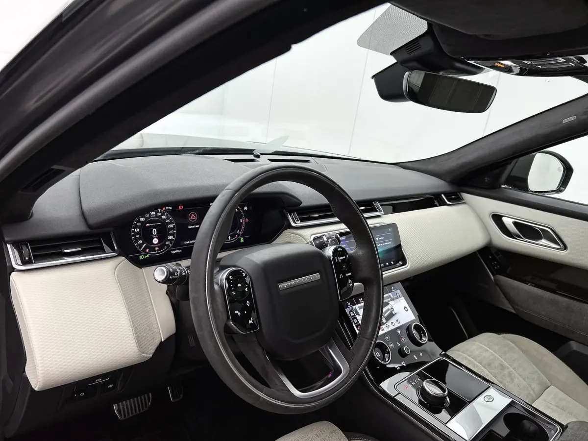 3.0 V6 AWD R-Dynamic HSE (Dealer OnderH, Panorama, Trekhaak, Carplay, Etc)