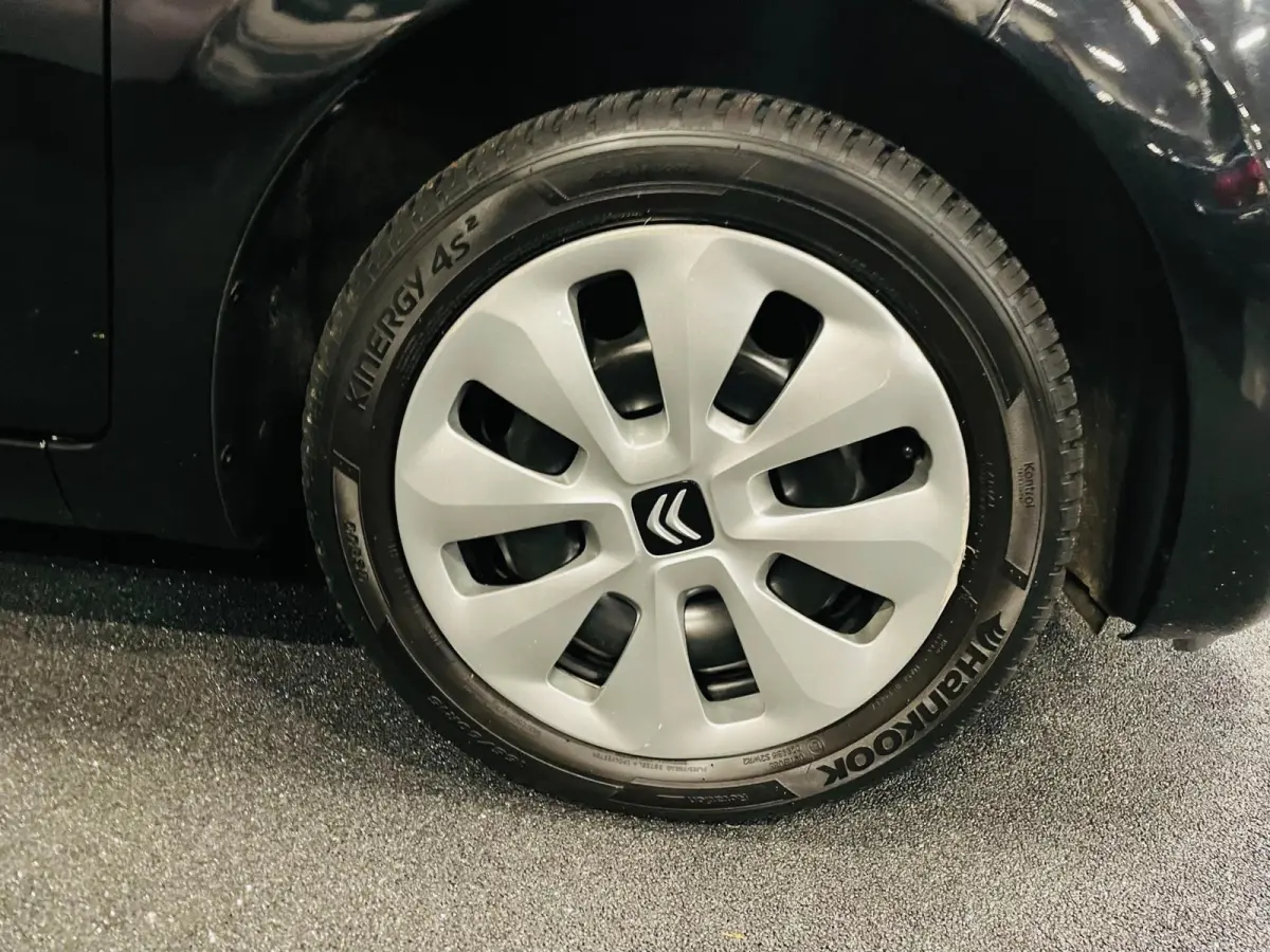 1.0 VTi Feel NAP * BTW * AIRCO * CRUISE CONTROLE