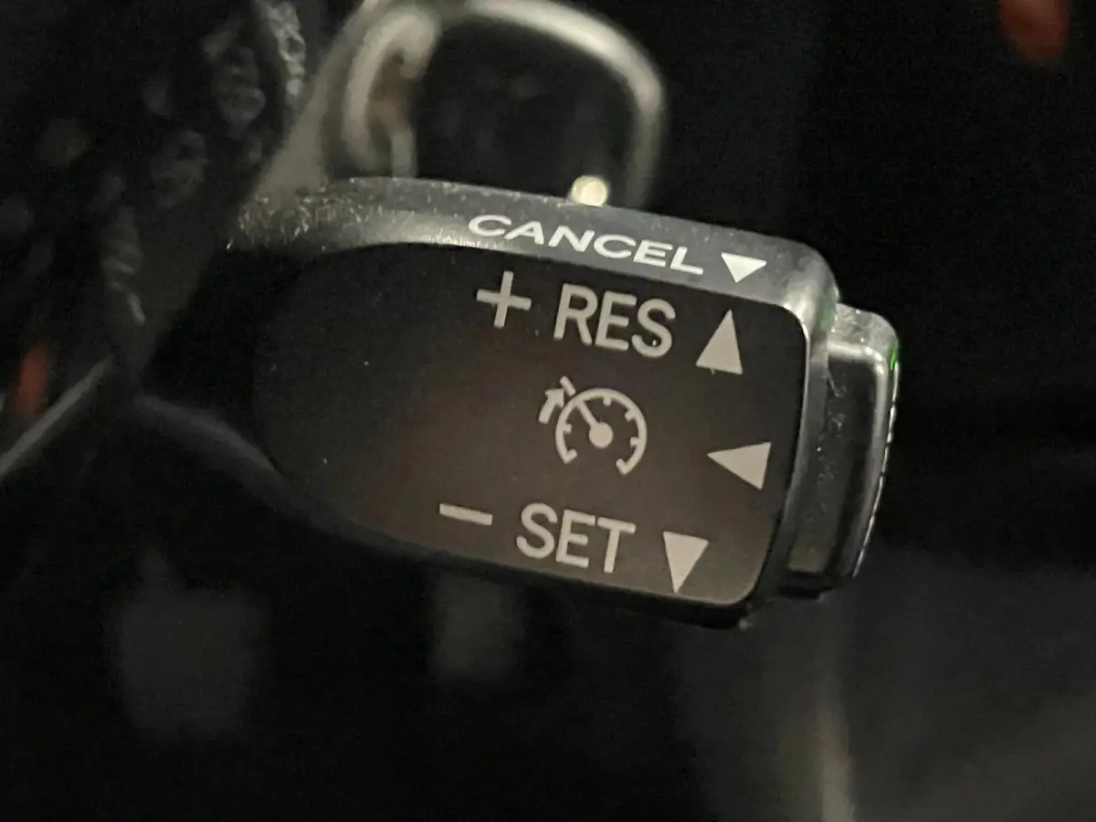 1.0 VTi Feel NAP * BTW * AIRCO * CRUISE CONTROLE