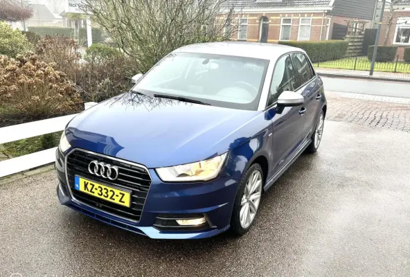 1.0 TFSI 95PK -S-LINE EDITION AIRCO CRUISE CONTROLE NAVIGATIE BLUETOOTH ZEER ZUINIG!!