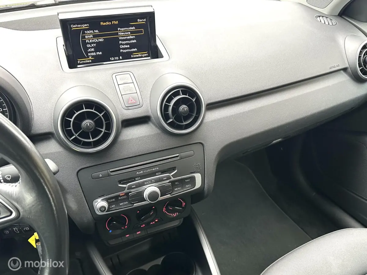 1.0 TFSI 95PK -S-LINE EDITION AIRCO CRUISE CONTROLE NAVIGATIE BLUETOOTH ZEER ZUINIG!!