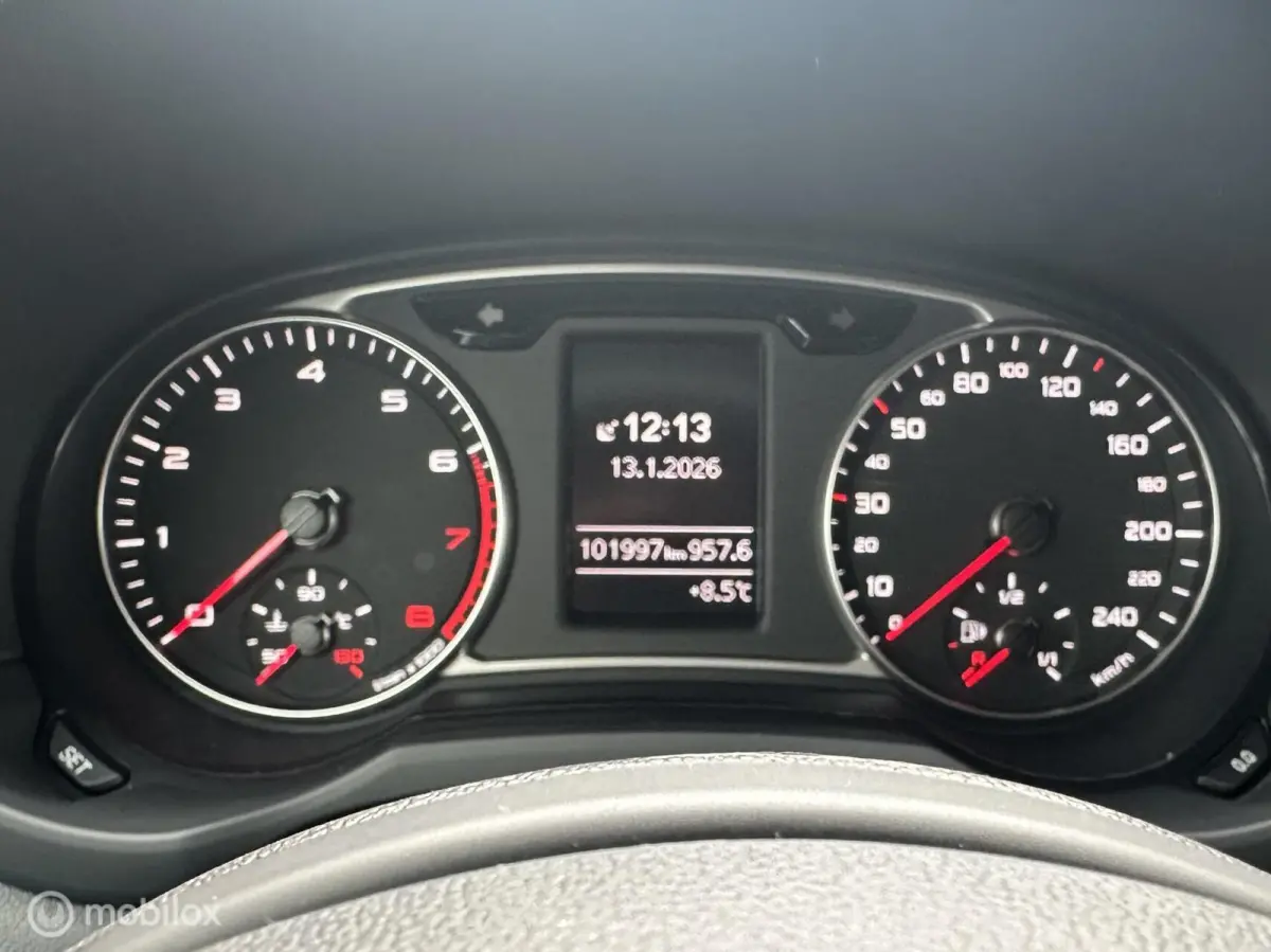 1.0 TFSI 95PK -S-LINE EDITION AIRCO CRUISE CONTROLE NAVIGATIE BLUETOOTH ZEER ZUINIG!!