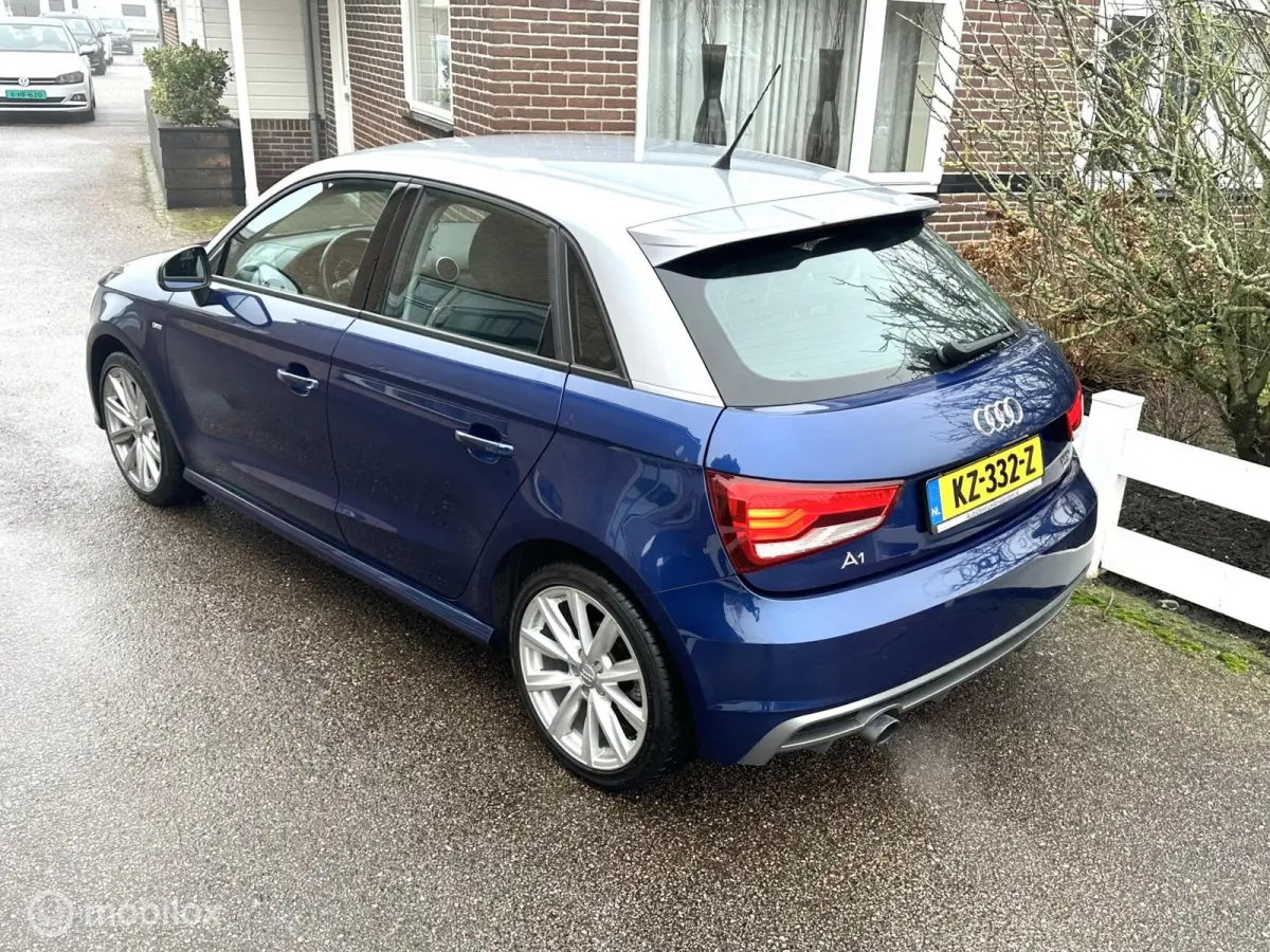 1.0 TFSI 95PK -S-LINE EDITION AIRCO CRUISE CONTROLE NAVIGATIE BLUETOOTH ZEER ZUINIG!!